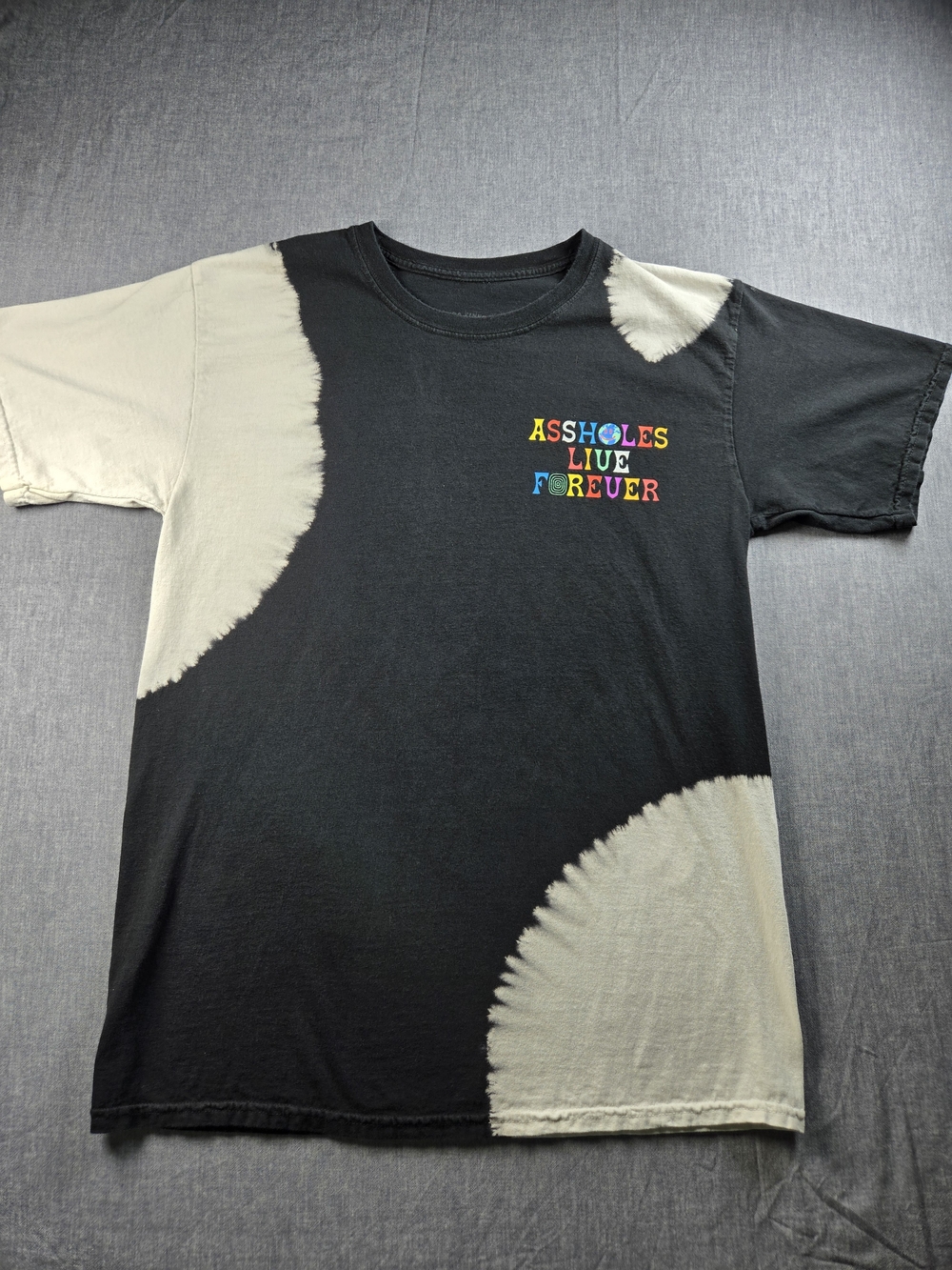 Women's Bold Graphic Tshirt